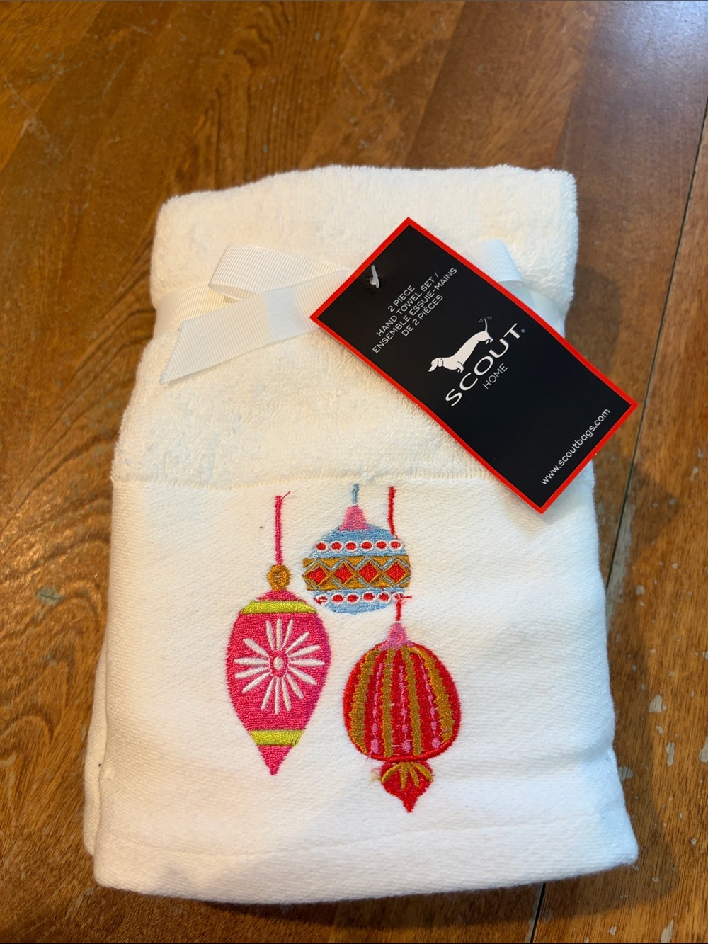 Scout Holiday 2 Piece Hand Towels NWT
